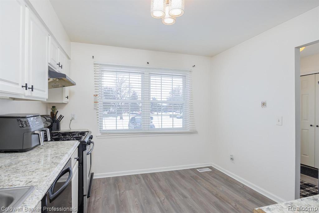 41272 Lehigh Court, Northville, MI 48167 — Photo 9