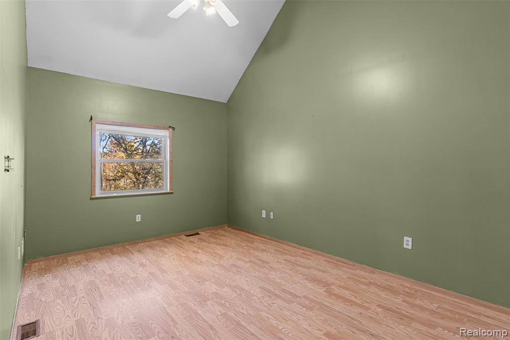 12266 Lillie Road, Byron, MI 48418 — Photo 29