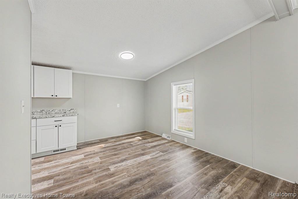 59587 Susan Ln N., Lenox, MI 48048 — Photo 13
