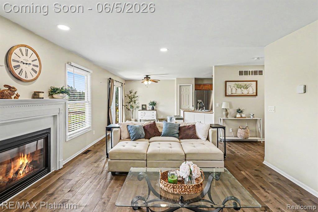 9731 Fountain Lane, Fowlerville, MI 48836 — Photo 5