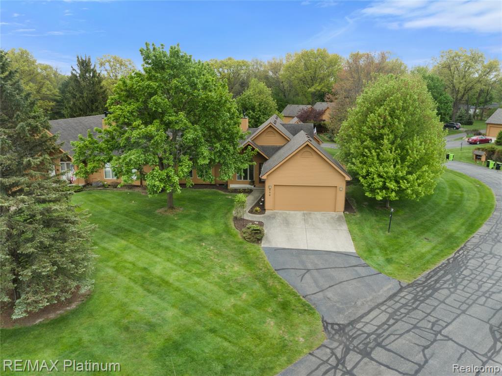 222 Glenwood Avenue, Fenton, MI 48430 — Photo 4