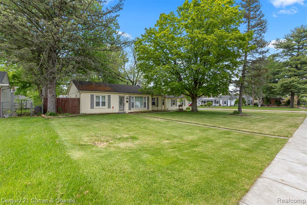 1843 Lathers Street, Garden City, MI — front exterior
