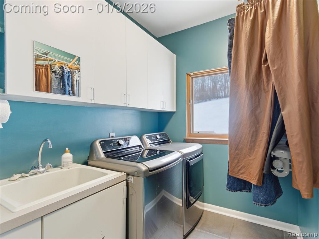 8153 Sashabaw Ridge Drive, Clarkston, MI 48348 — Photo 23
