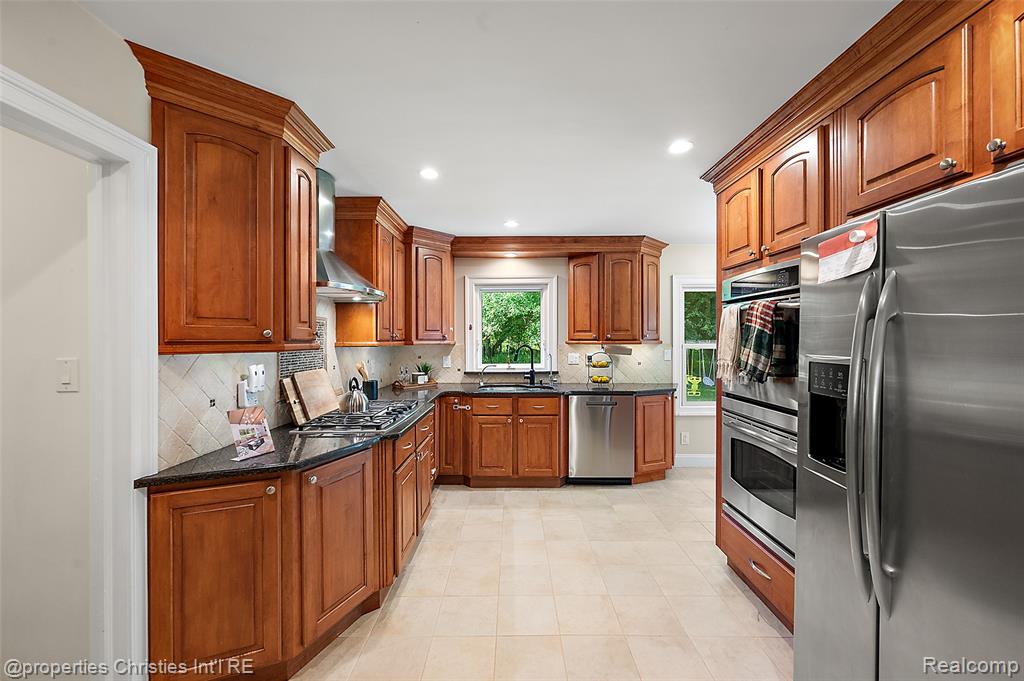 27331 Gardenway Road, Franklin, MI 48025 — Photo 32