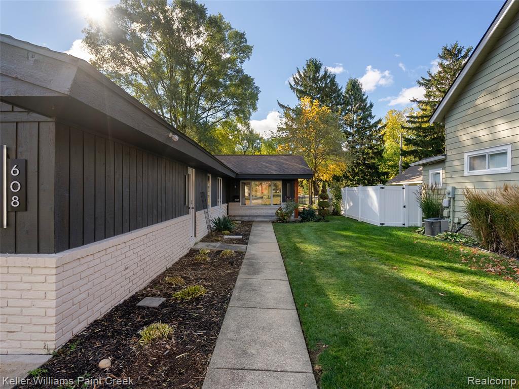 608 Parkdale Avenue, Rochester, MI 48307 — Photo 4