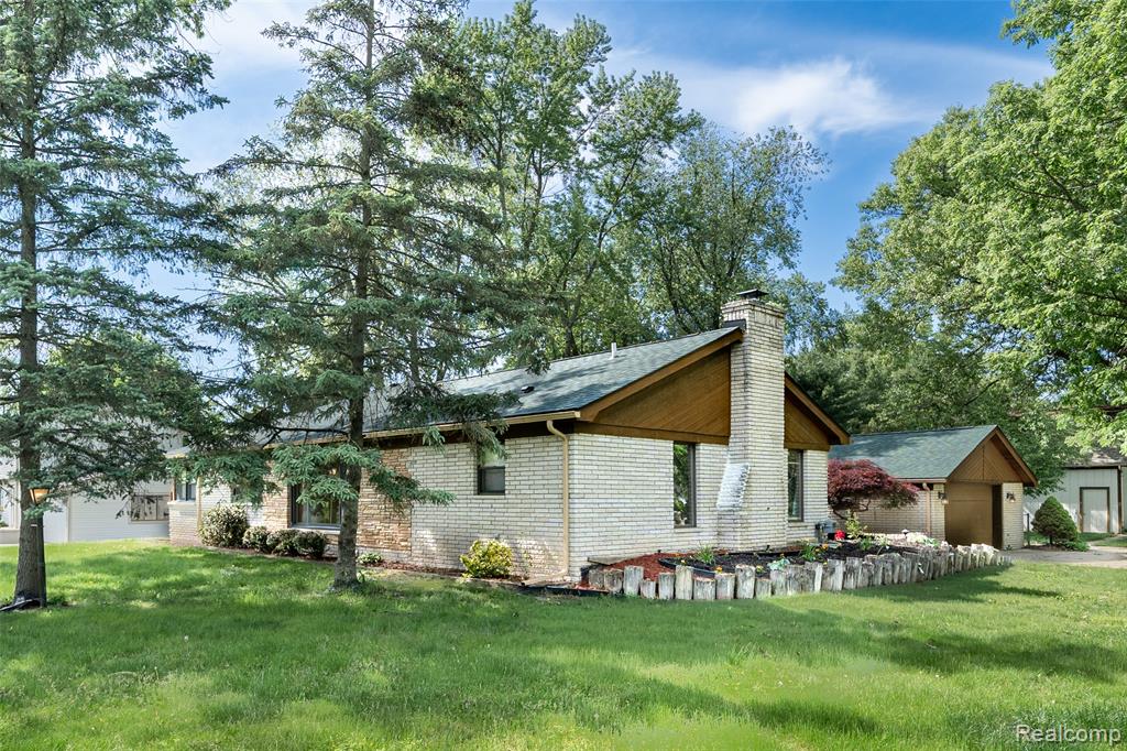 7806 Circle Boulevard, West Bloomfield, MI 48323 — Photo 4