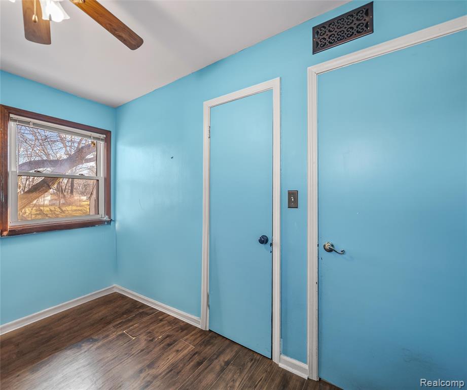10225 Quirk Road, Van Buren, MI 48111 — Photo 19
