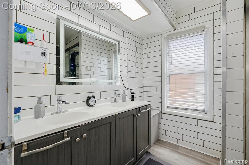 6242 Calhoun Street, Dearborn, MI 48126 — Photo 11