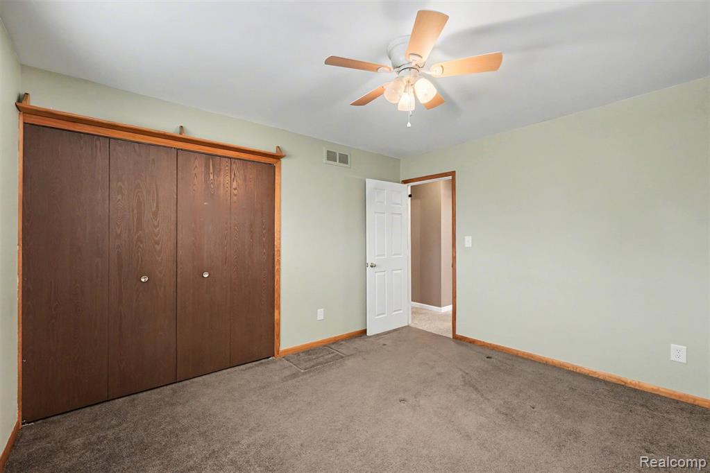 39712 Crystal Drive, Sterling Heights, MI 48310 — Photo 16