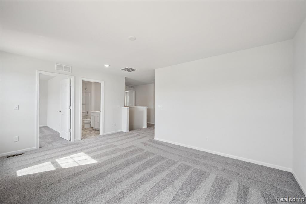 391 Edge Brook Drive W, Holly, MI 48442 — Photo 14