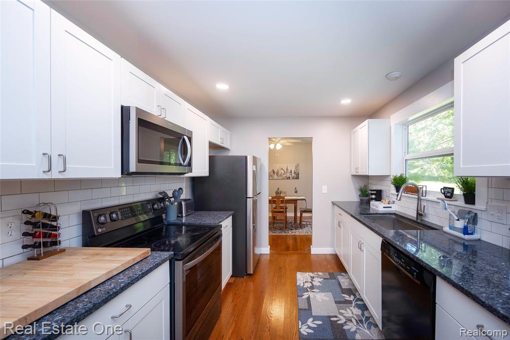 5811 Cowell Road, Brighton, MI 48116 — Photo 12