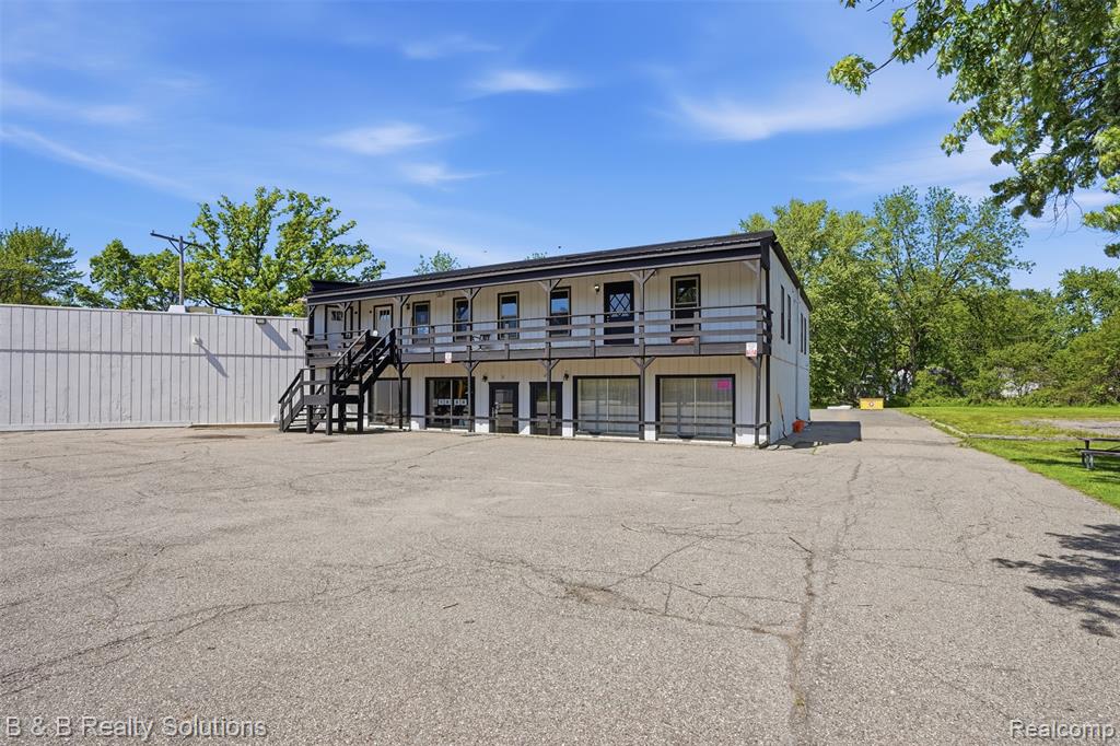 780 N Van Dyke Road, Almont, MI 48003 — Photo 3