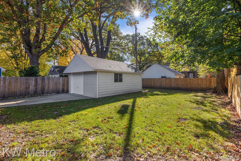 531 ALBANY Street, Ferndale, MI 48220 — Photo 20