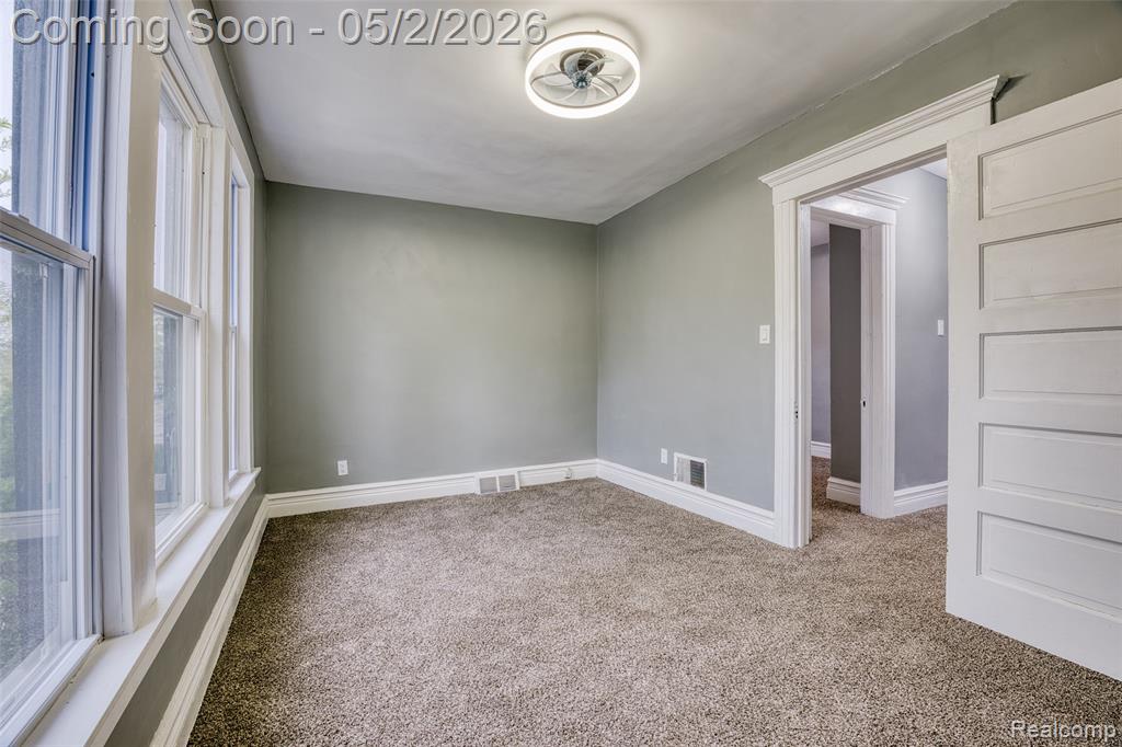 430 Holbrook Street, Detroit, MI 48202 — Photo 20
