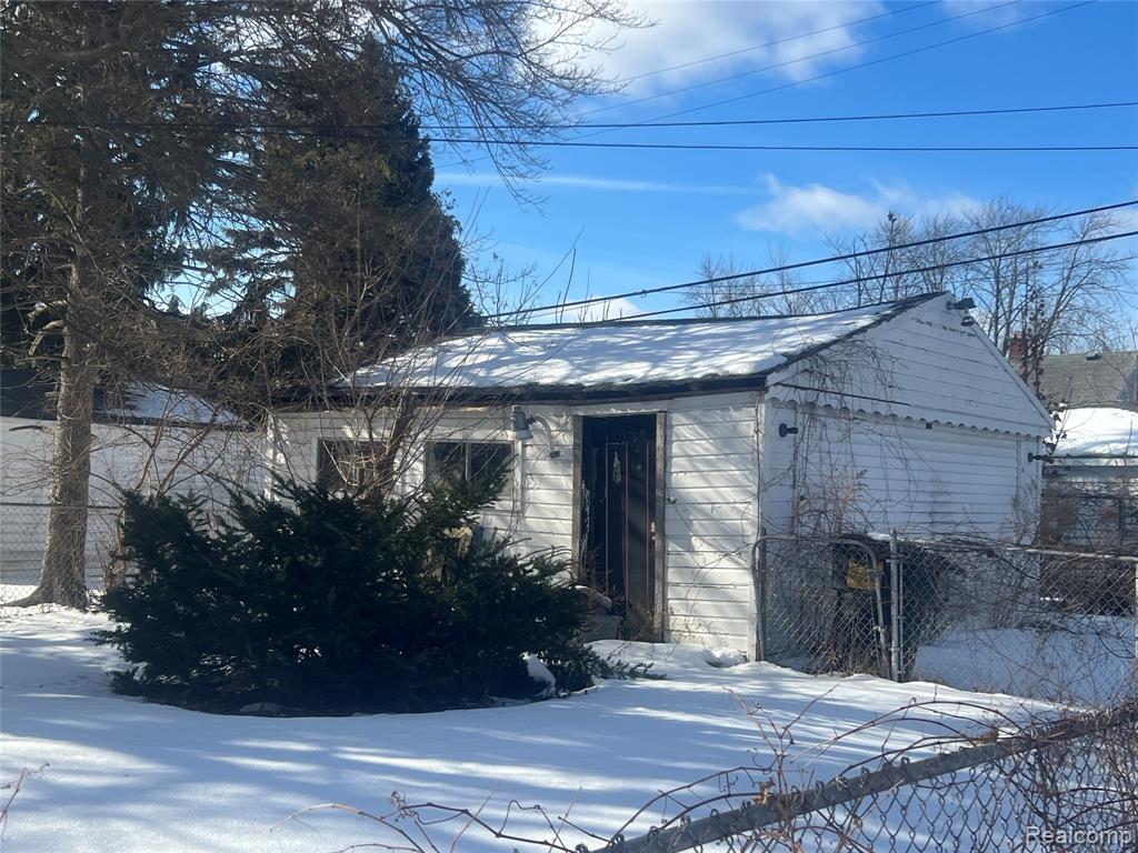 17401 Albion Street, Detroit, MI 48234 — Photo 4