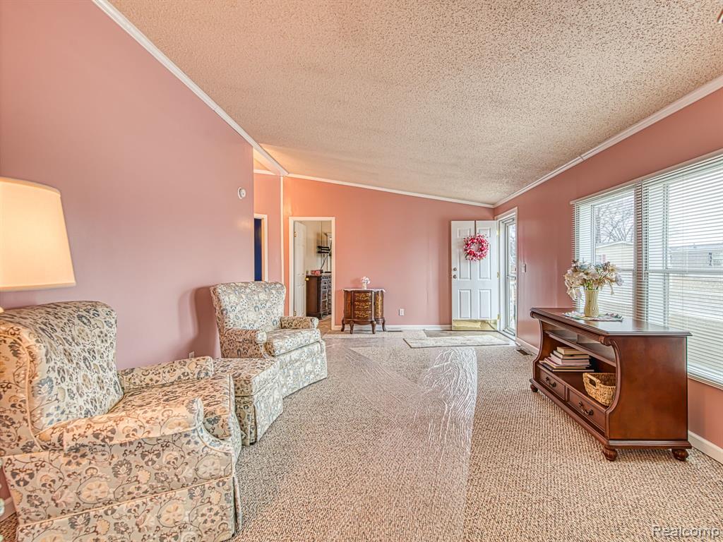 29403 Wedgewood, Flat Rock, MI 48134 — Photo 10