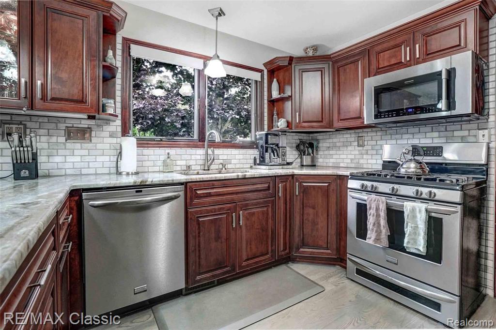 61653 GLENWOOD TRL Trail, Washington, MI — Photo 10