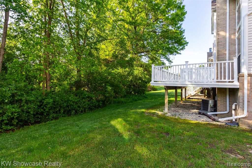 5726 Pinecroft Court, 44, Clawson, MI — Photo 34