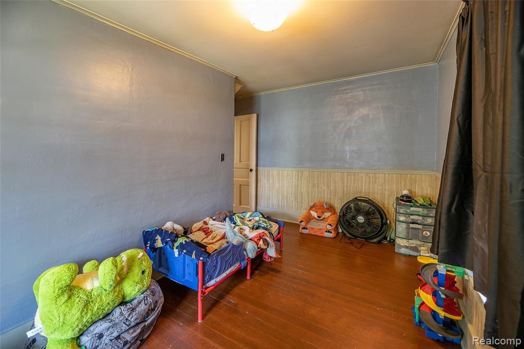 737 N Madison Street, Lapeer, MI 48446 — Photo 11