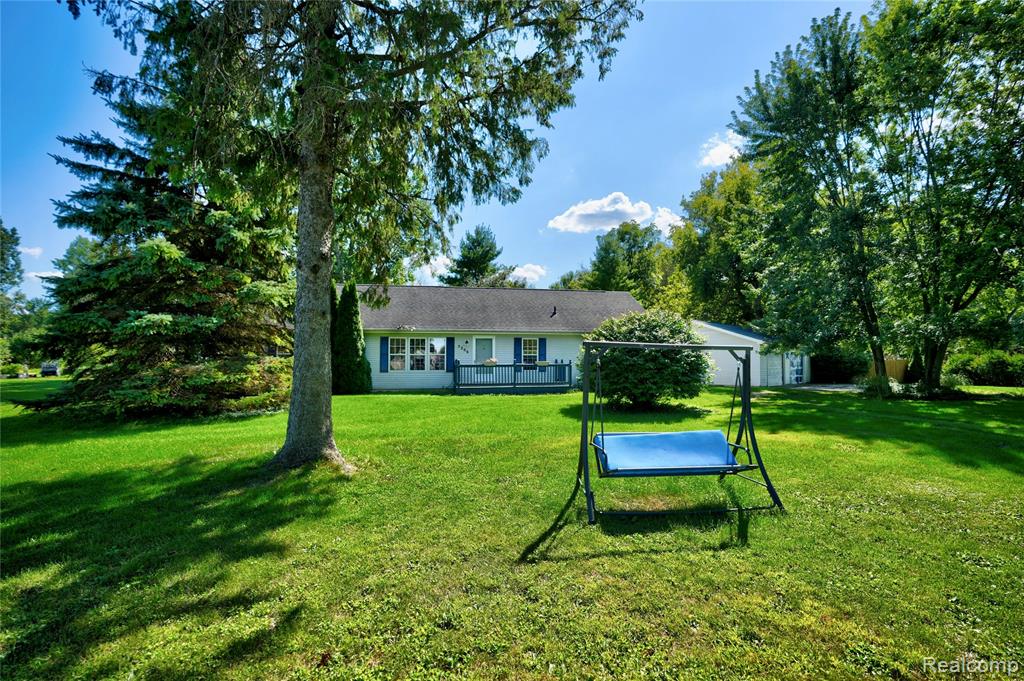 5206 Lippincott Boulevard, Burton, MI 48519 — Photo 60