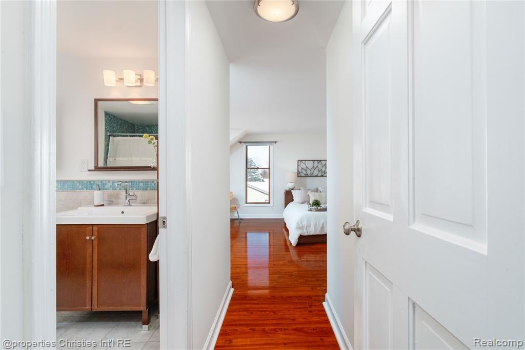 48790 Pinehill Drive, Plymouth, MI 48170 — Photo 27