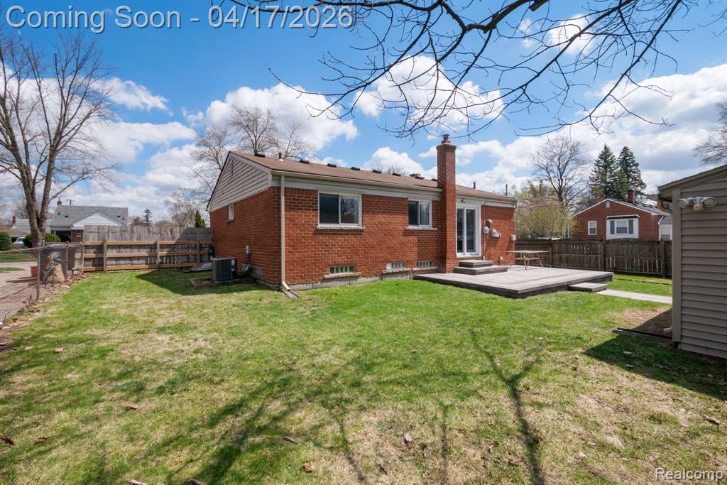 9913 Arcola Street, Livonia, MI 48150 — Photo 12
