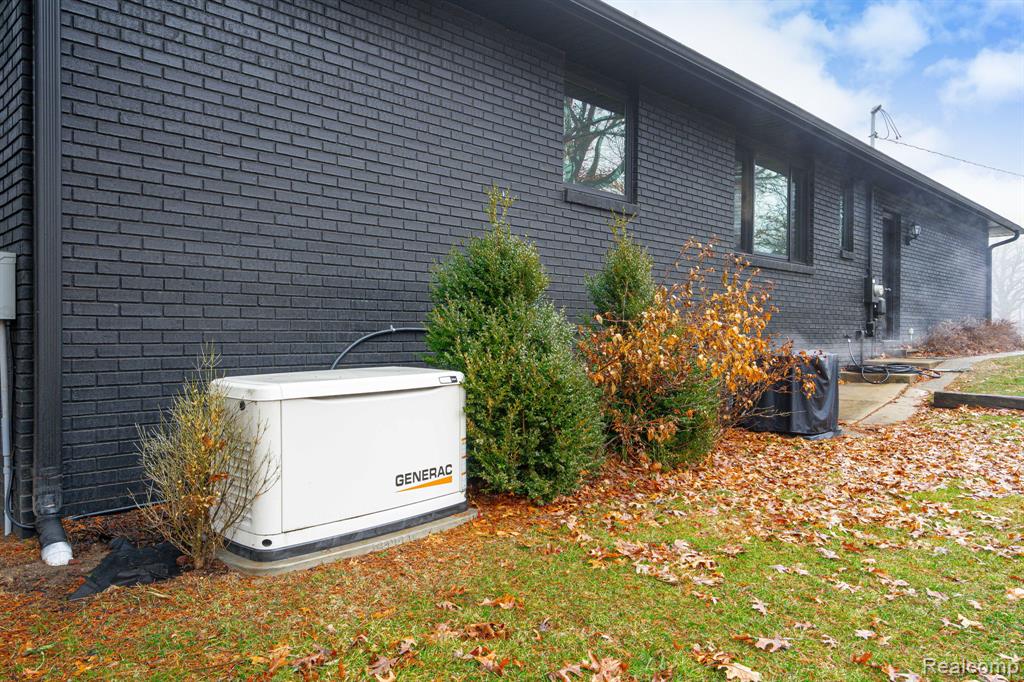 6803 Napoleon Road, Jackson, MI 49201 — Photo 5