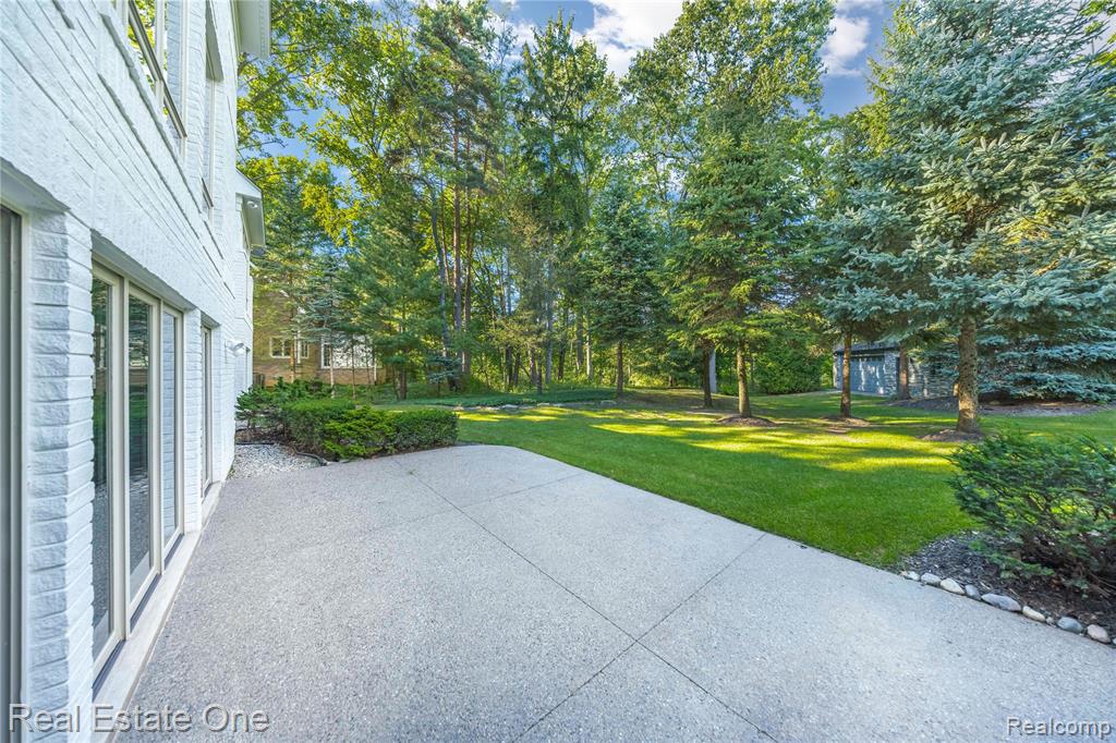 6570 Alden Drive, West Bloomfield, MI 48324 — Photo 57
