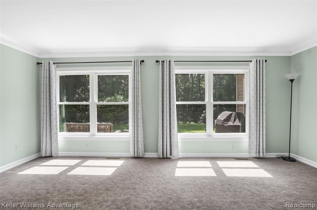 7675 Morningstar Court, Clarkston, MI 48348 — Photo 11