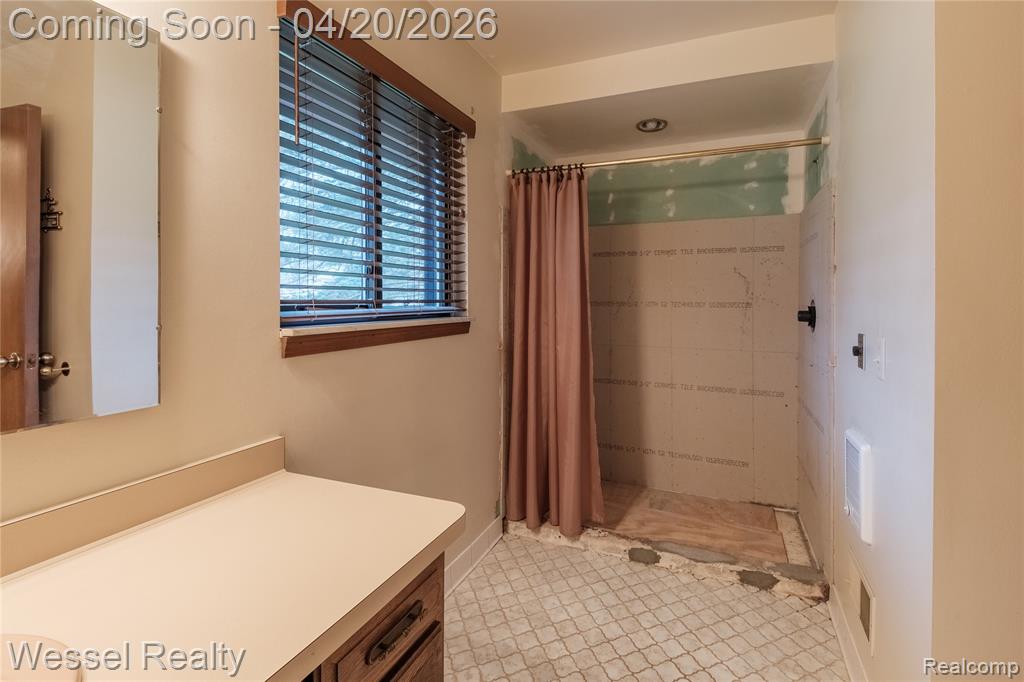 53659 Wolf Drive, Shelby Twp, MI 48316 — Photo 25