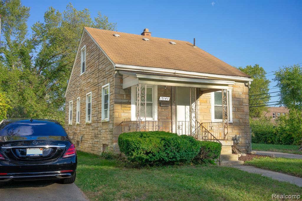 19140 ALGONAC Street, Detroit, MI 48234 — Photo 2