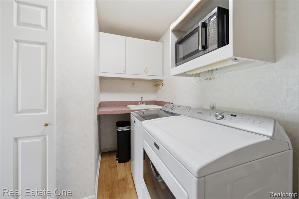 10385 Elizabeth Street, Pinckney, MI 48169 — Photo 14