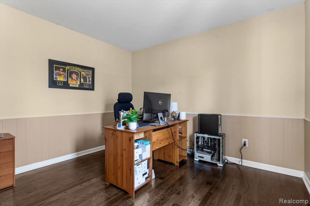 31065 Old Stage Road, Beverly Hills, MI 48025 — Photo 22