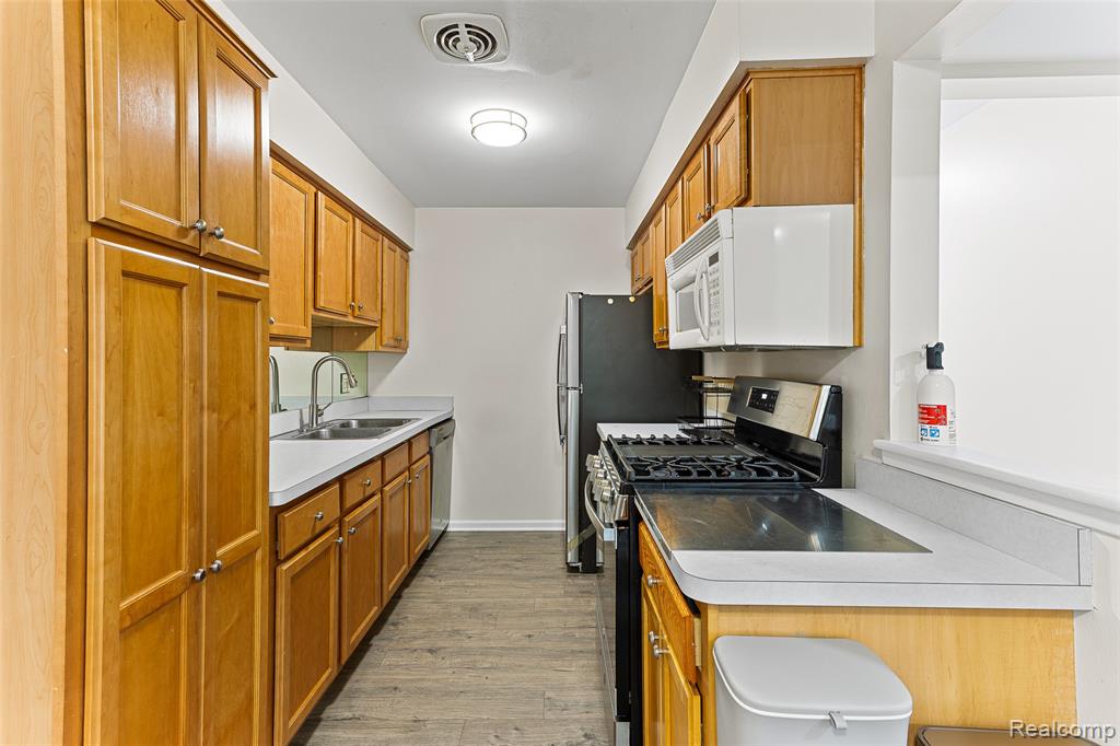 44453 Savery Drive, Canton, MI 48187 — Photo 6