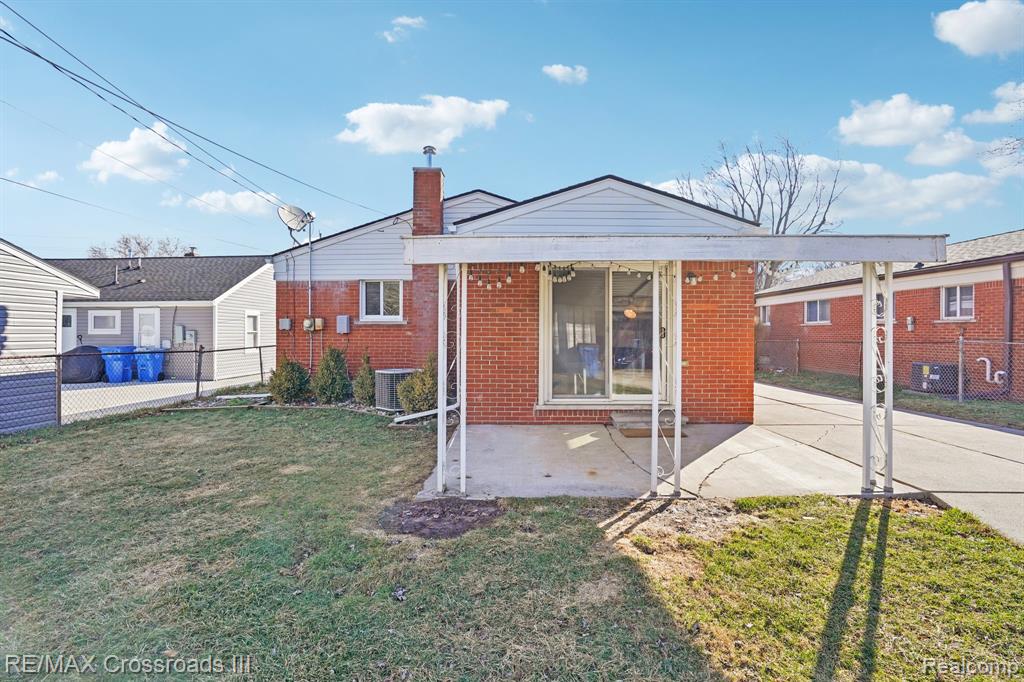 5578 Grindley Park Street, Dearborn Heights, MI 48125 — Photo 28