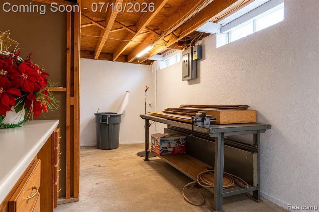 40042 Stimpson Drive, Sterling Heights, MI 48310 — Photo 29