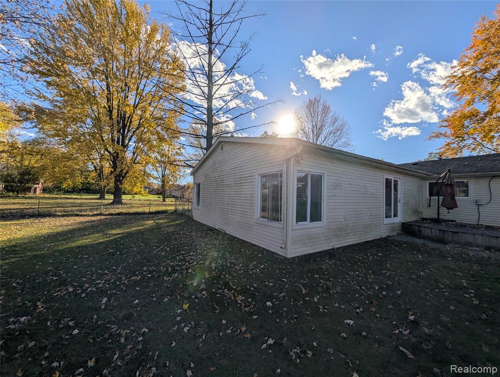 805 Oak Street, Lennon Vlg, MI 48449 — Photo 2