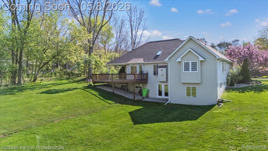 2243 Ridgemoor Court, Burton, MI 48509 — Photo 32