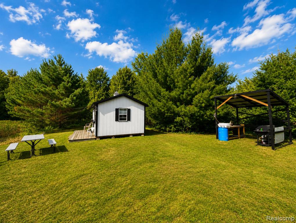643 N Hockaday Road, Gladwin, MI 48624 — Photo 15