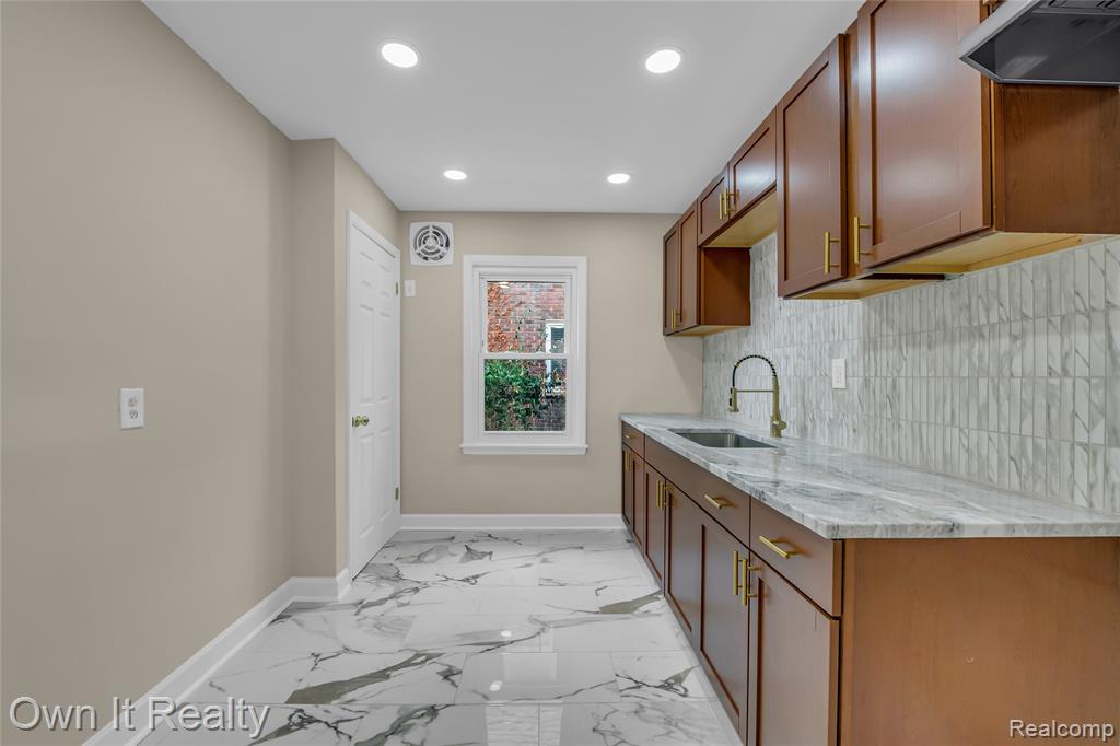 16575 Asbury Park, Detroit, MI 48235 — Photo 7