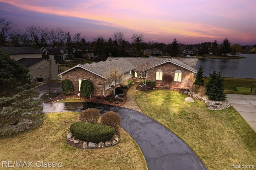 4871 Winewood Lane, Commerce Twp, MI 48382 — Photo 57