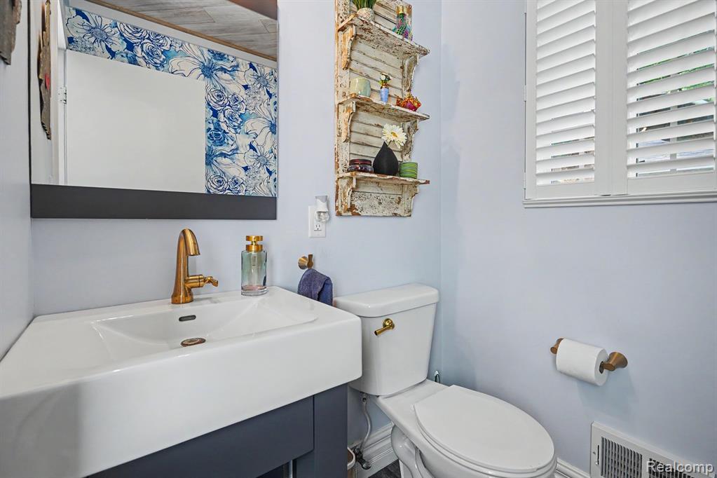 3544 Fort Drive, Waterford, MI 48328 — Photo 15