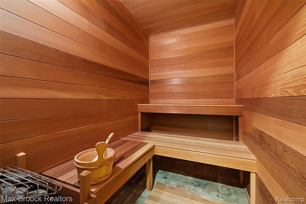 7428 Foxburg Court, Clarkston, MI, 48348