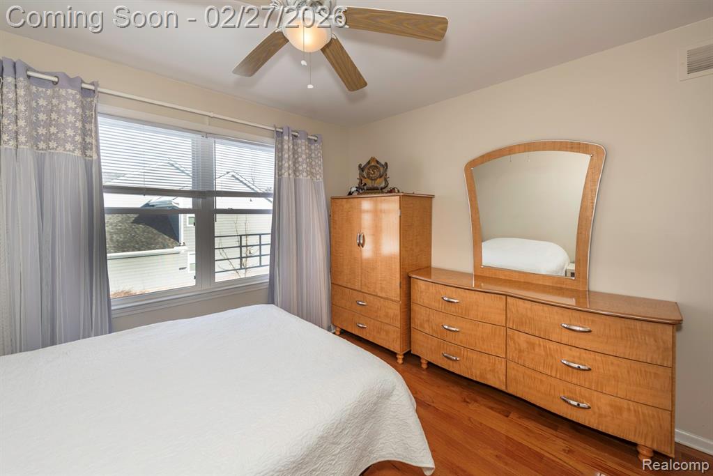 8203 Barrington Drive, Ypsilanti, MI 48198 — Photo 28