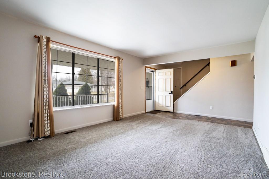 855 Illinois Street, Marysville, MI 48040 — Photo 5