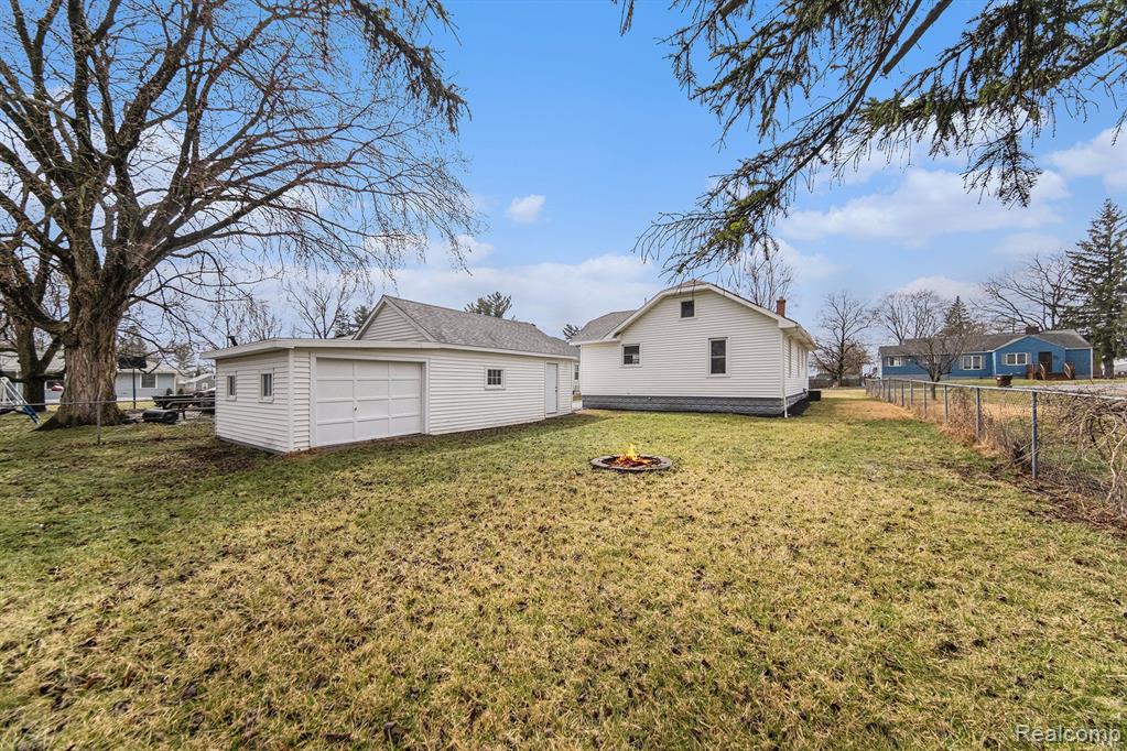845 Brentwood Road, Jackson, MI 49202 — Photo 35