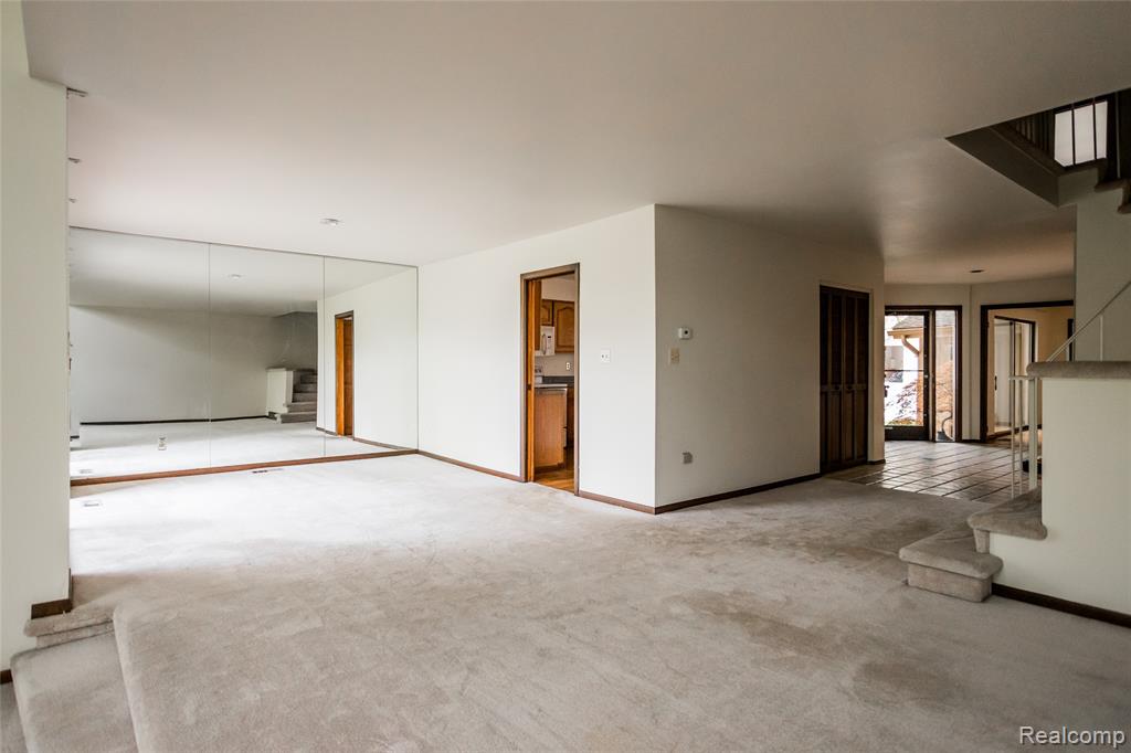 7118 Pebble Park Drive, West Bloomfield, MI — Photo 10