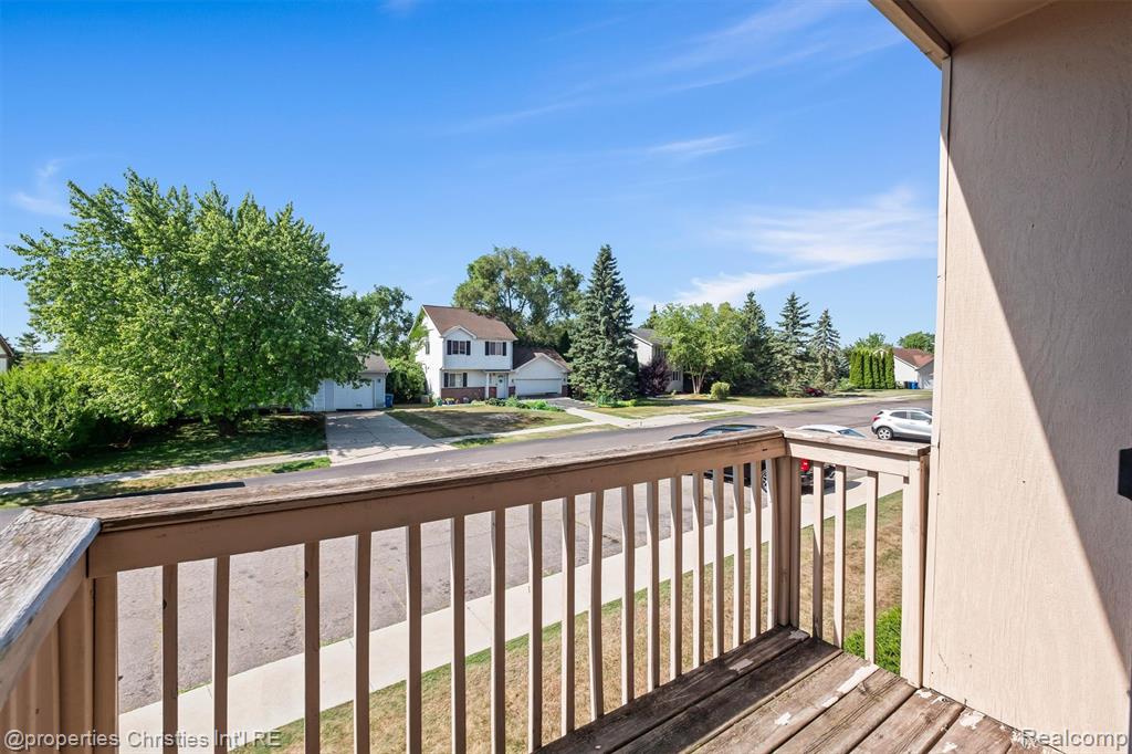 7040 Villa Drive, 6, Waterford, MI 48327 — Photo 11