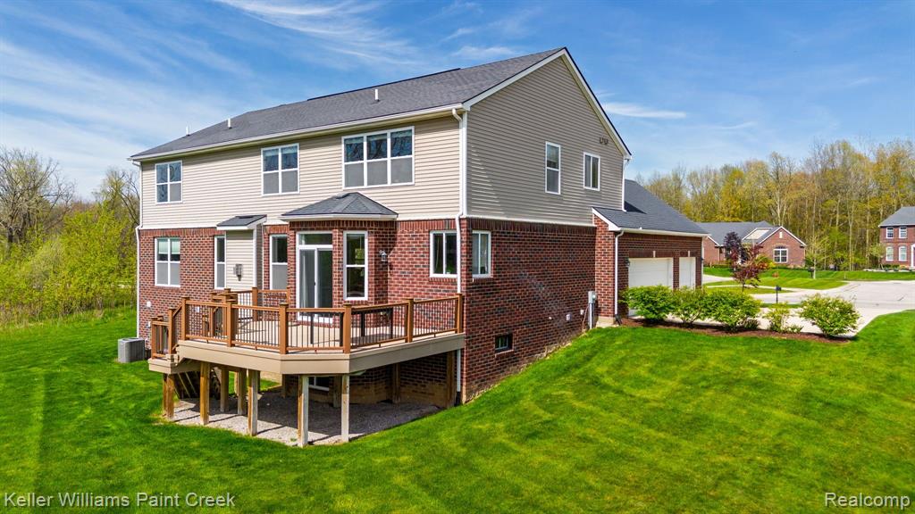 894 Wynstone Circle N, Oakland, MI — Photo 6