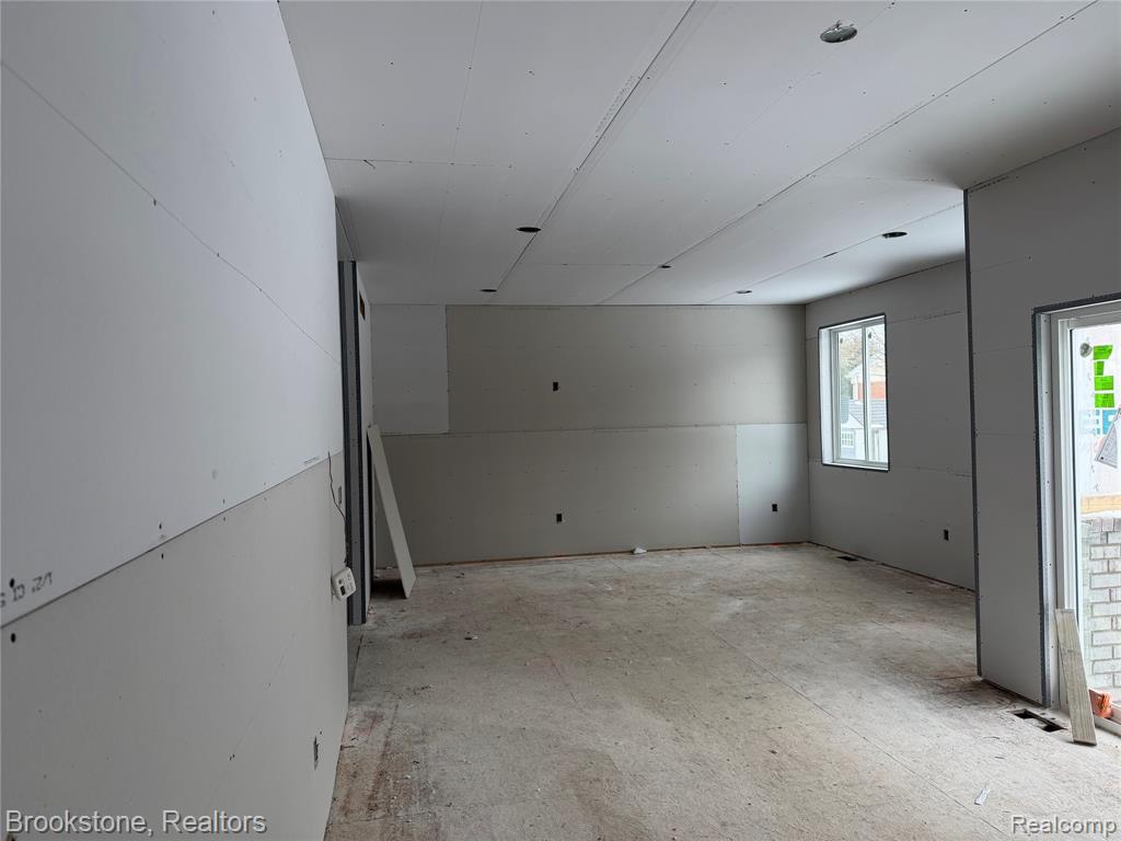 32930 Chalfonte Drive, Warren, MI 48092 — Photo 8